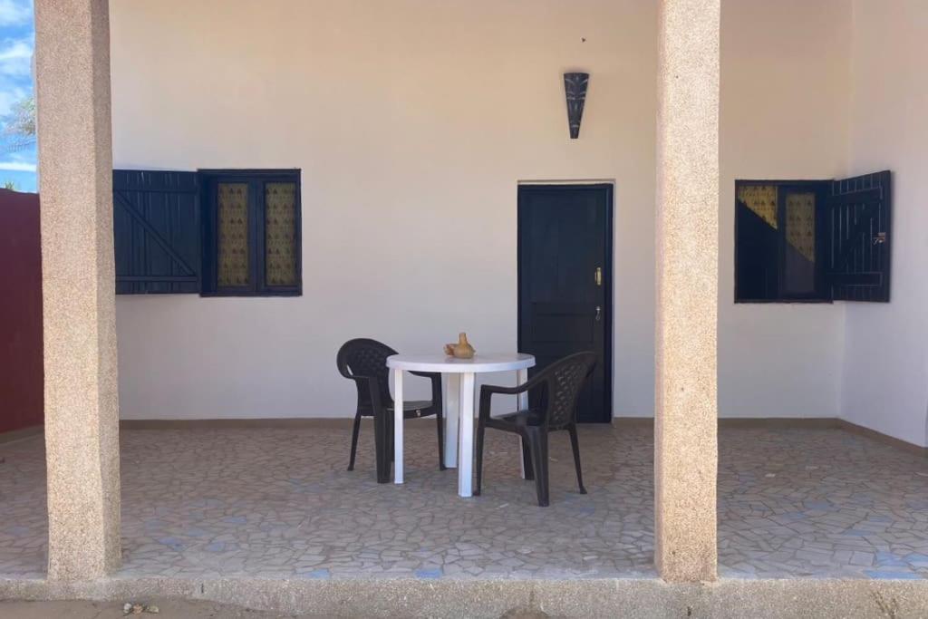 Petite Maison En Bord De Mer Palmarin Nguedj Ngoại thất bức ảnh